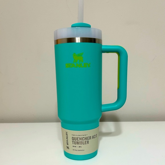 Stanley Aqua Quencher H2.0 Tumbler 30 oz - Picture 1 of 7